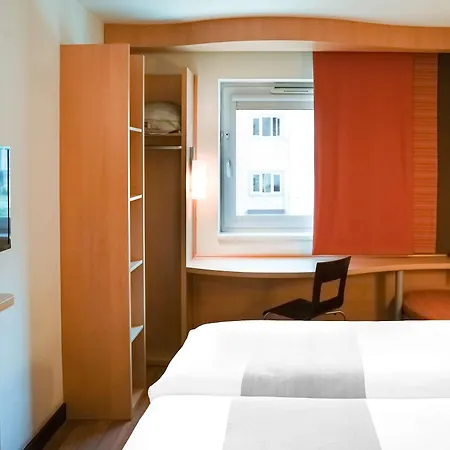 Ξενοδοχείο Ibis Γκιόρ