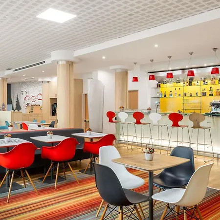 Ξενοδοχείο Ibis 3*