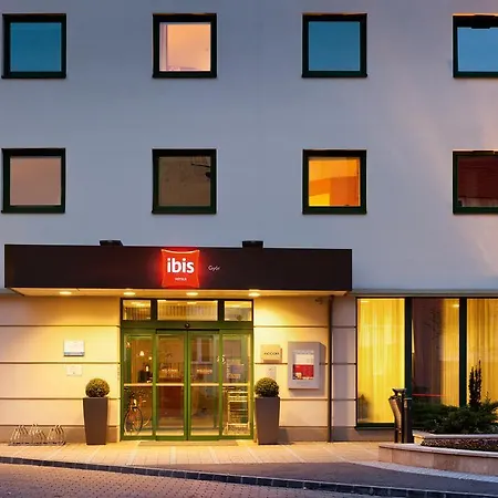 호텔 Ibis 3*